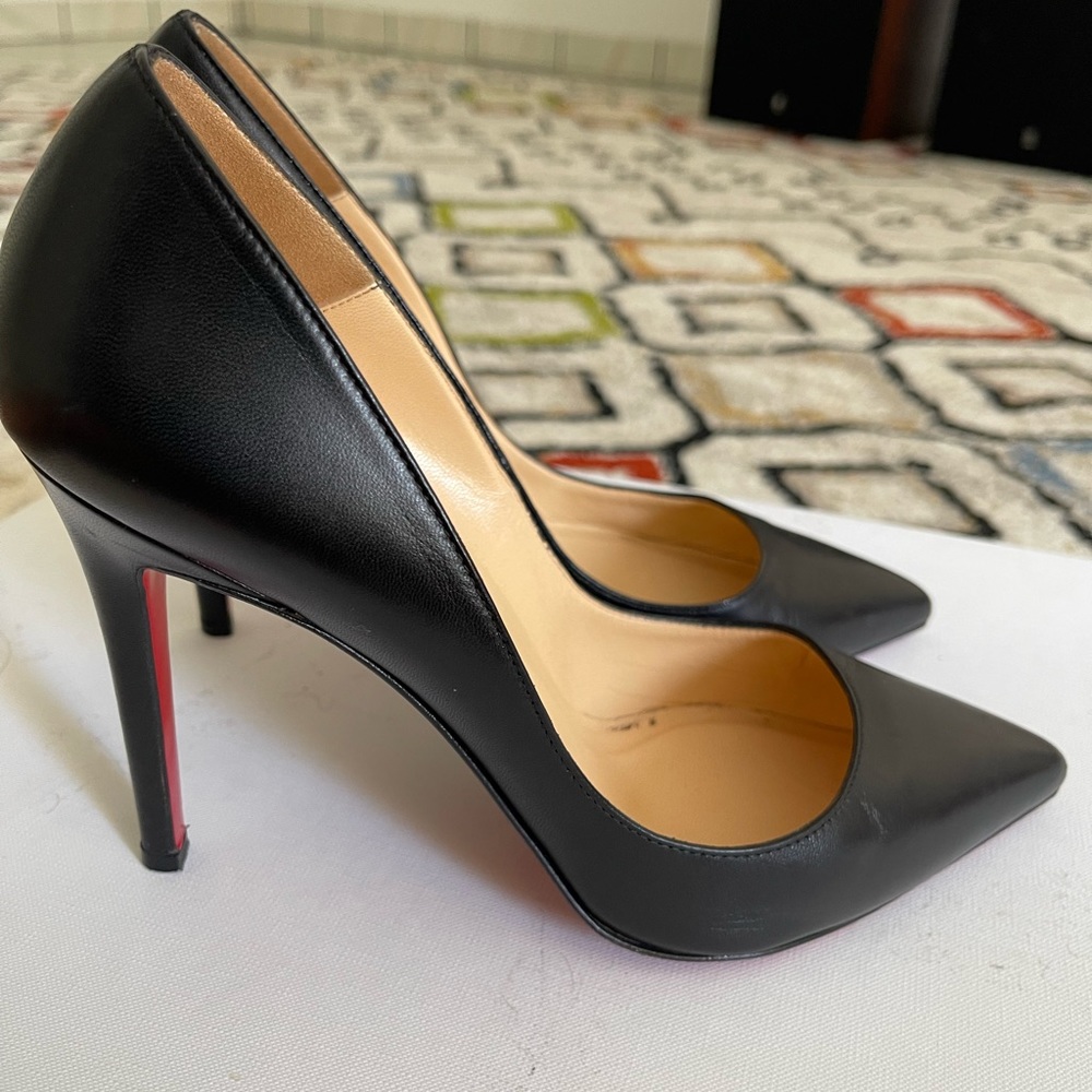 Christian Louboutin Pigalle Follies 100 Leather Pumps